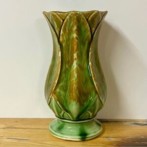 Vintage Brush McCoy Lotus Leaf Pottery Vase 595 USA Made Crazing 1940s